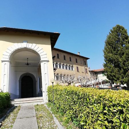 Residenza Santa Valeria Hotel Caglio ภายนอก รูปภาพ