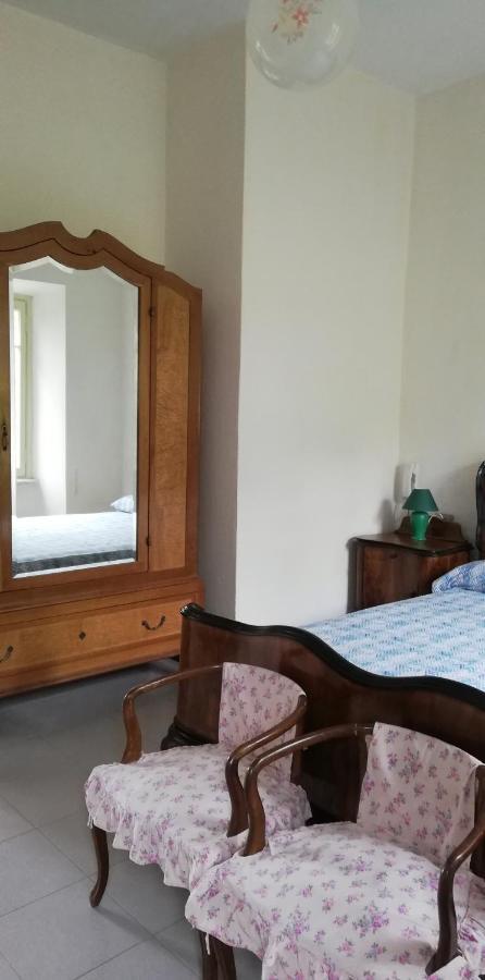Residenza Santa Valeria Hotel Caglio ภายนอก รูปภาพ