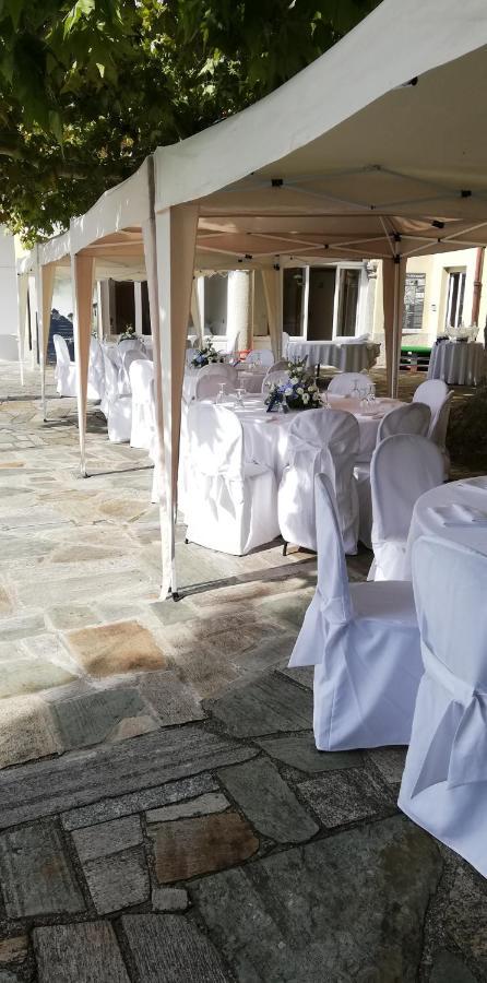 Residenza Santa Valeria Hotel Caglio ภายนอก รูปภาพ