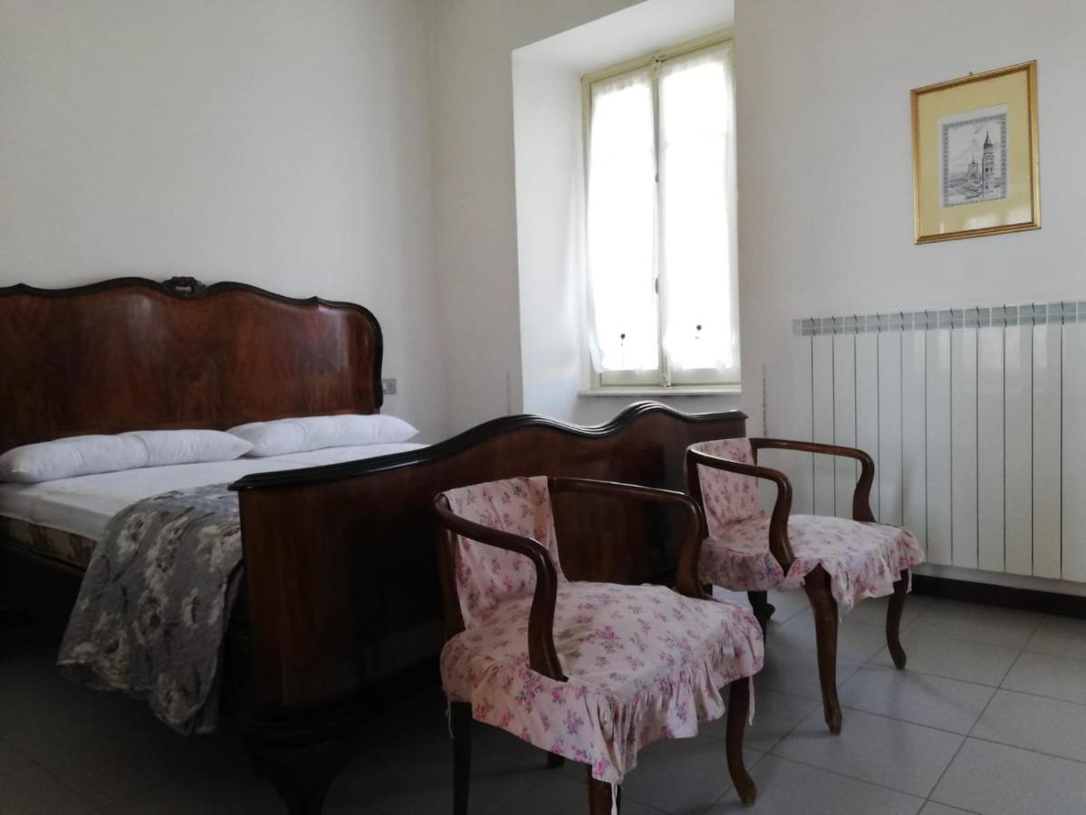 Residenza Santa Valeria Hotel Caglio ภายนอก รูปภาพ