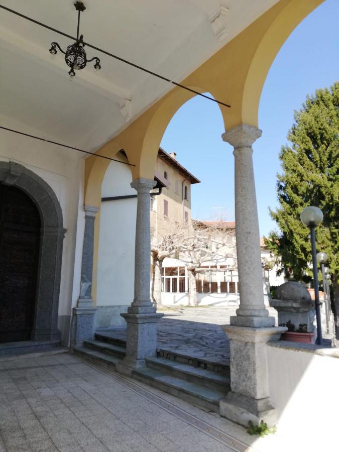 Residenza Santa Valeria Hotel Caglio ภายนอก รูปภาพ