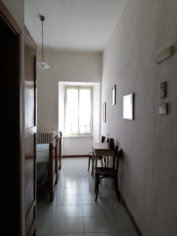 Residenza Santa Valeria Hotel Caglio ภายนอก รูปภาพ