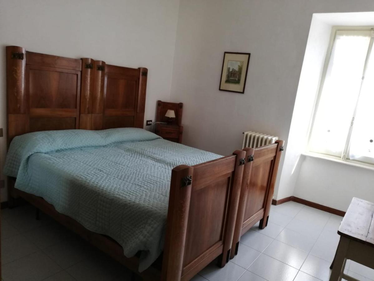 Residenza Santa Valeria Hotel Caglio ภายนอก รูปภาพ
