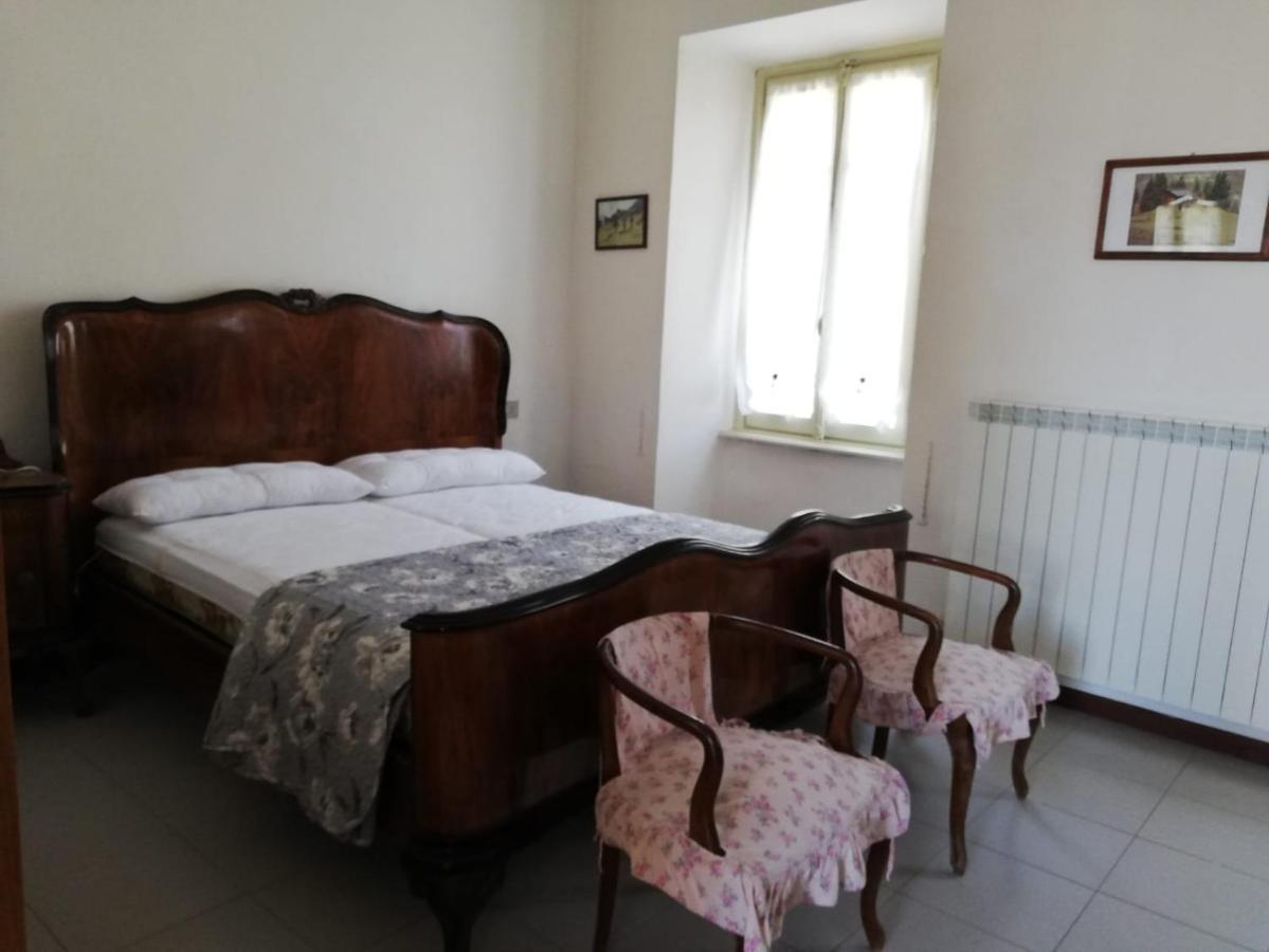 Residenza Santa Valeria Hotel Caglio ภายนอก รูปภาพ