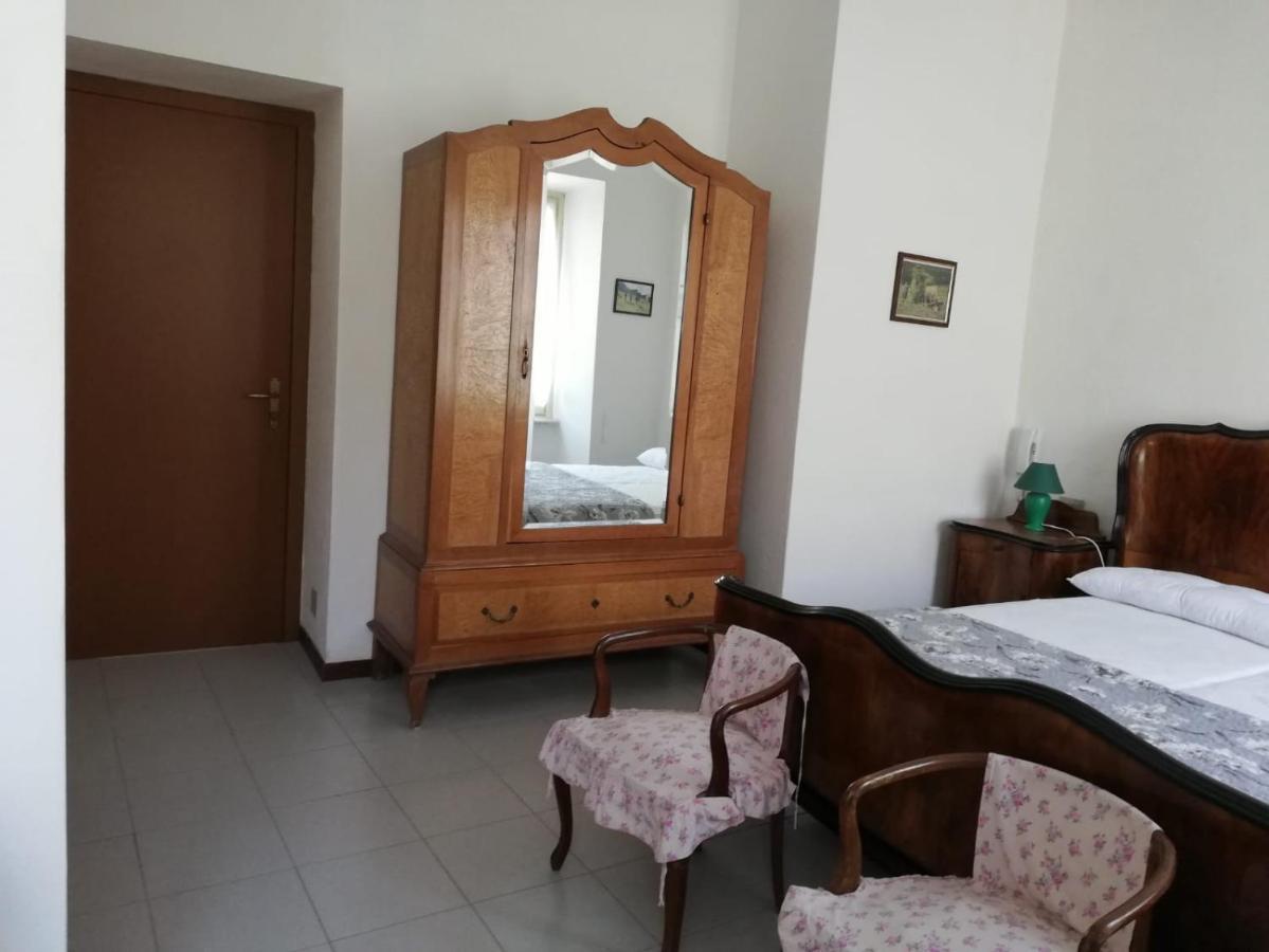 Residenza Santa Valeria Hotel Caglio ภายนอก รูปภาพ